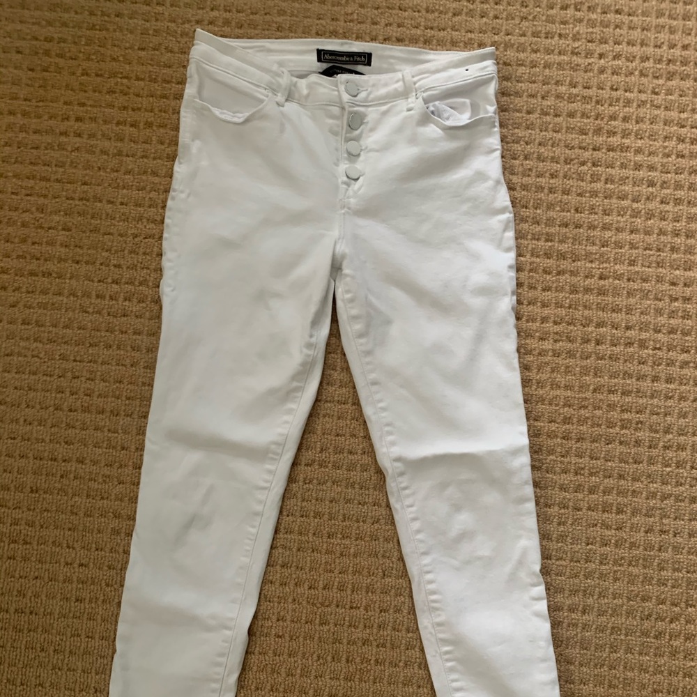 Abercrombie & Fitch white jeans